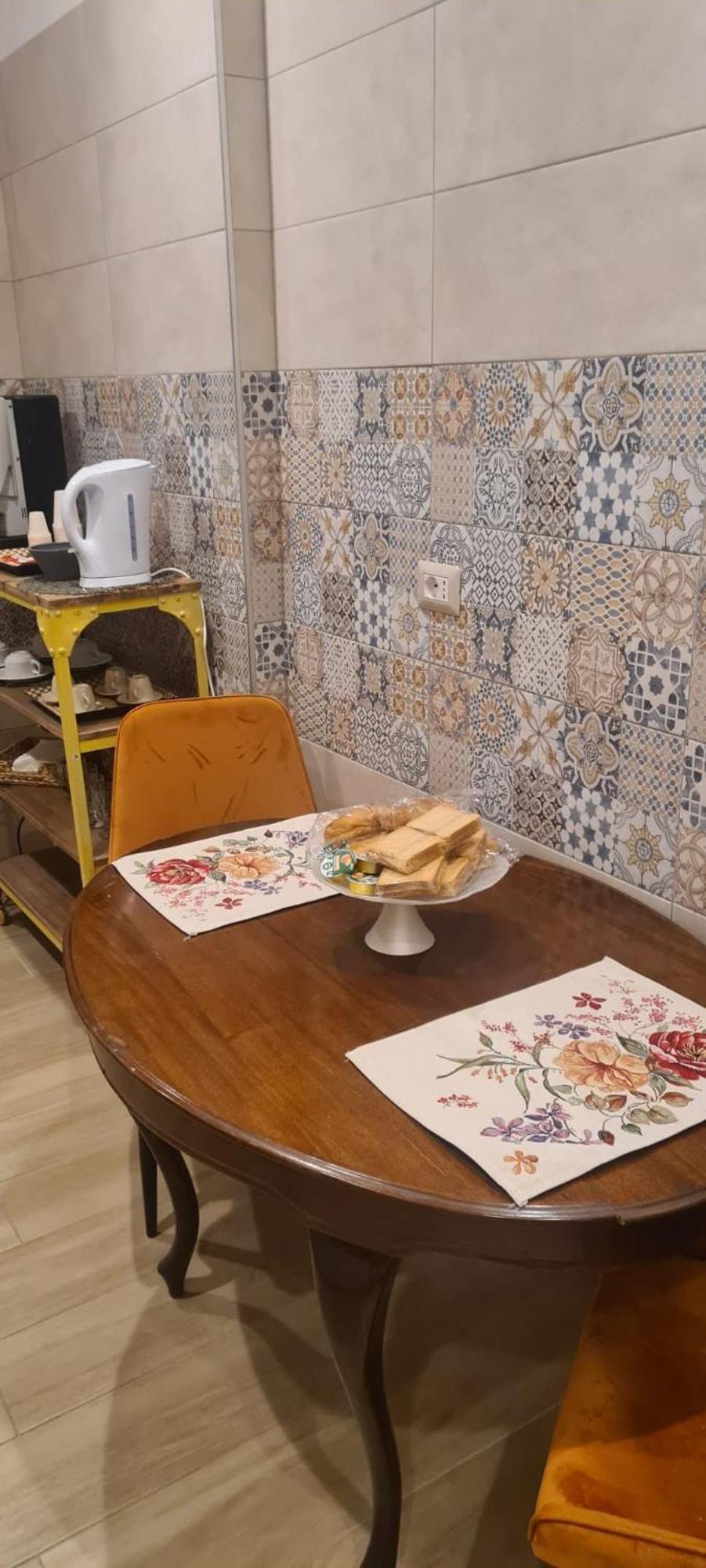 Gallia 60 Guest House ローマ エクステリア 写真